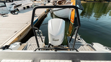 Катер Finnmaster Husky R8 S
